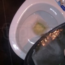 brudna woda po czyszczeniu poduch meblowych